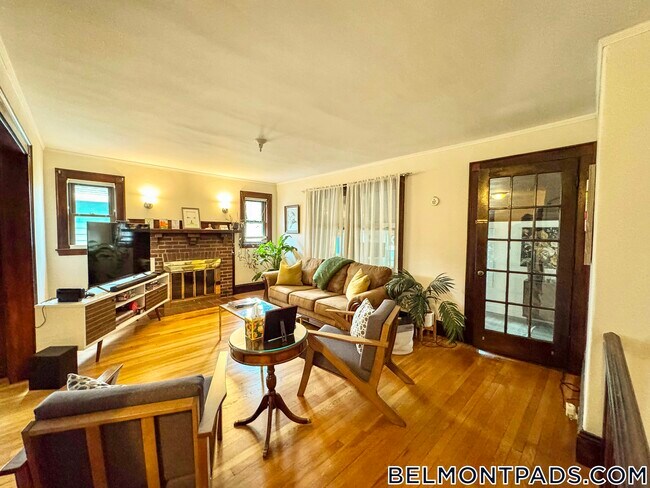 181 Trapelo Rd in Belmont, MA - Building Photo - Building Photo