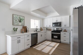 6702 Saranac St in San Diego, CA - Building Photo - Building Photo