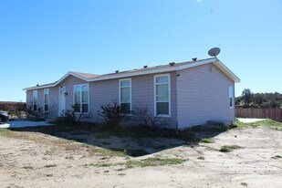 37455 Brandon Rd in Anza, CA - Building Photo