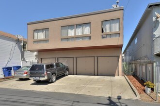 537 Grand Ave in South San Francisco, CA - Building Photo - Building Photo