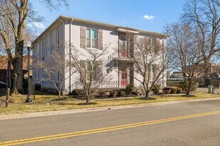 302 N Church St in Murfreesboro, TN - Building Photo