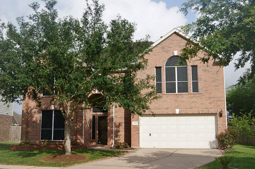 2516 Royal Terns Ct in League City, TX - Building Photo