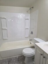 7215 Albright Ave in Jennings, MO - Building Photo - Building Photo