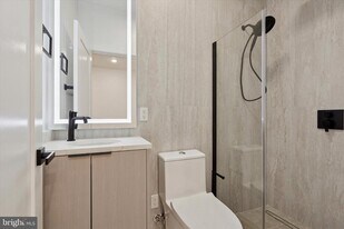 1438 Tasker St in Philadelphia, PA - Building Photo