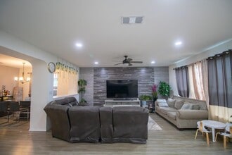 2105 Ebony Dove St in Round Rock, TX - Building Photo - Building Photo