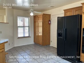 24501 Willow Pass Dr in Tehachapi, CA - Building Photo - Building Photo