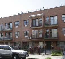 34-39 9th St in Long Island City, NY - Building Photo