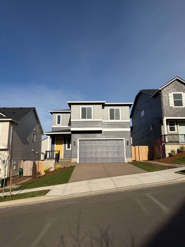 property at 893 NE Sagebrush Dr