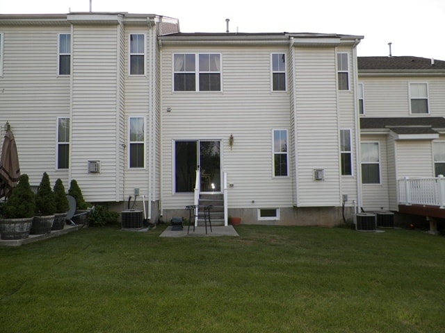 227 Hamilton St in Chalfont, PA - Foto de edificio - Building Photo