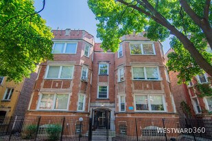 7831 S Kingston Ave in Chicago, IL - Building Photo