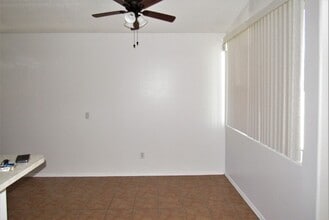 5600 Del Oeste Rd in Albuquerque, NM - Building Photo - Building Photo