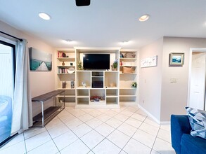 288 Ellis Rd in Miramar Beach, FL - Building Photo - Building Photo