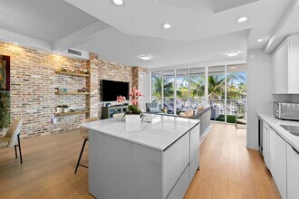 151 Isle of Venice Dr in Fort Lauderdale, FL - Building Photo - Building Photo