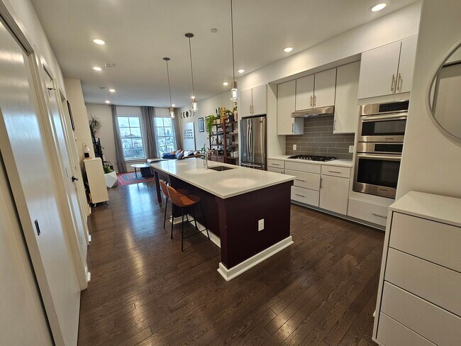 300 8th St NE in Washington, DC - Building Photo - Building Photo