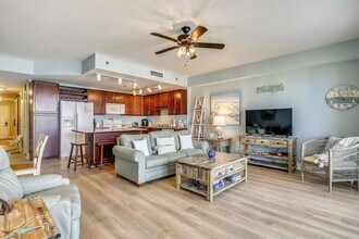 9860 S Thomas Dr, Unit SI ID1523356P in Panama City Beach, FL - Building Photo - Building Photo