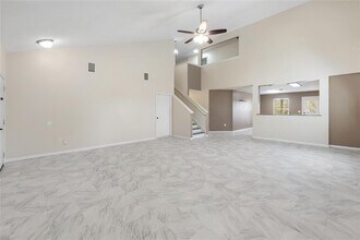 18436 Weatherby Ln in Elgin, TX - Building Photo - Building Photo