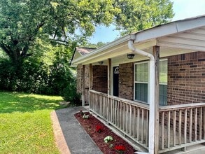 4092 University Dr in Collegedale, TN - Building Photo - Building Photo