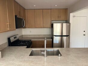 1517 Armacost Ave, Unit 102 in Los Angeles, CA - Building Photo - Building Photo