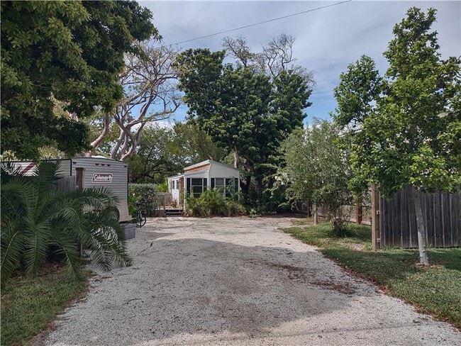 property at 20151 Kings Row