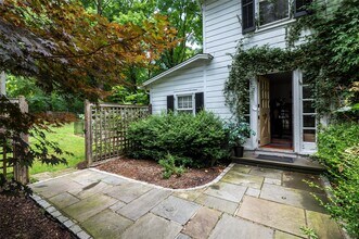 15 Closter Rd in Palisades, NY - Building Photo - Building Photo