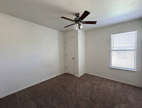 2812 Ashley Dr, Unit 2812 in Copperas Cove, TX - Foto de edificio - Building Photo