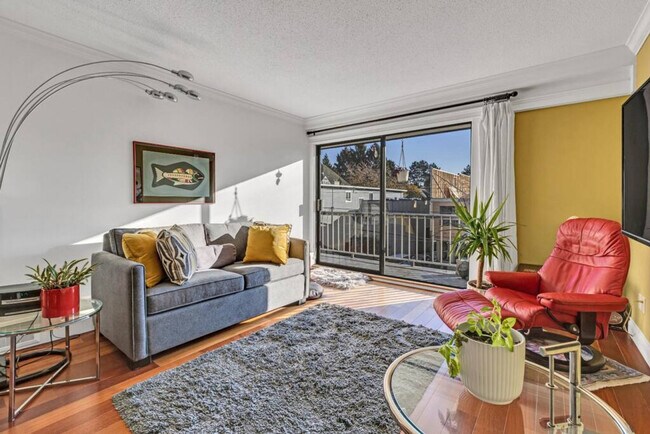 property at 2040 Cornwall Ave