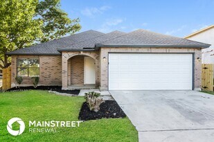 8182 Cheryl Meadow Dr in Converse, TX - Building Photo