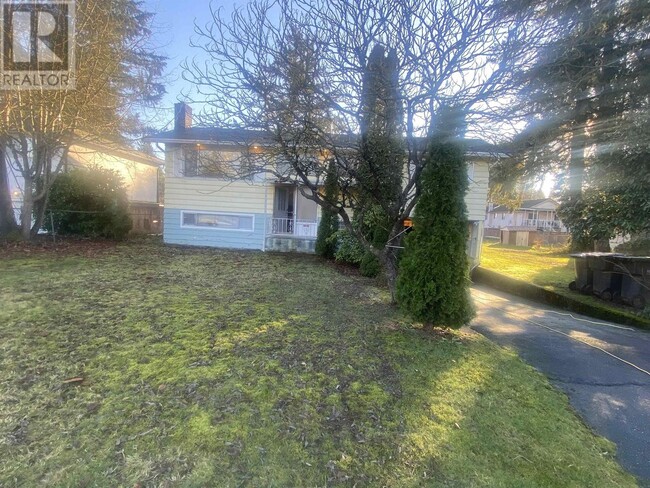 2246 Fraser Ave