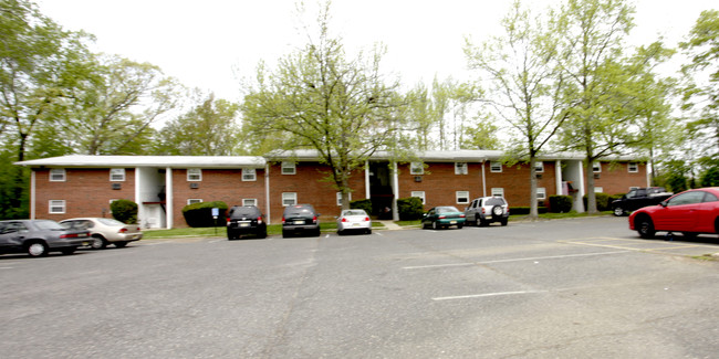 Tree Haven Village Apartments in Matawan, NJ - Building Photo - Building Photo