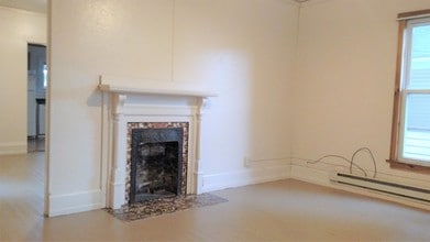 44 S Shafer St in Athens, OH - Building Photo - Building Photo