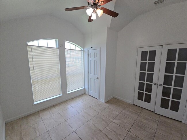 1306 Squire Dr in Baytown, TX - Building Photo - Building Photo
