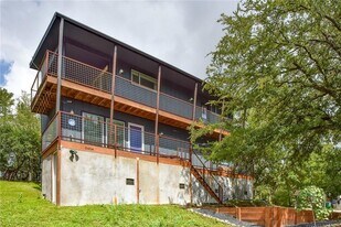 5404 Ledesma Rd in Austin, TX - Building Photo