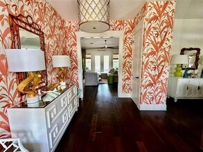 5006 W Longfellow Ave in Tampa, FL - Building Photo - Building Photo