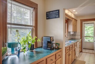 26 Donnybrook Rd, Unit 2 in Boston, MA - Building Photo