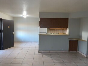 4796 Nova Ln in Las Vegas, NV - Building Photo - Building Photo