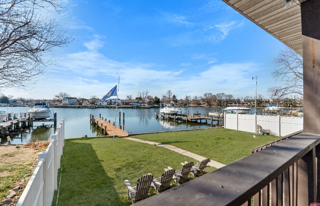 property at 505 Bayside Dr