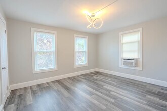 37 Quintard Ave in Norwalk, CT - Building Photo - Building Photo