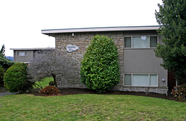 Rucker Court in Everett, WA - Building Photo - Building Photo