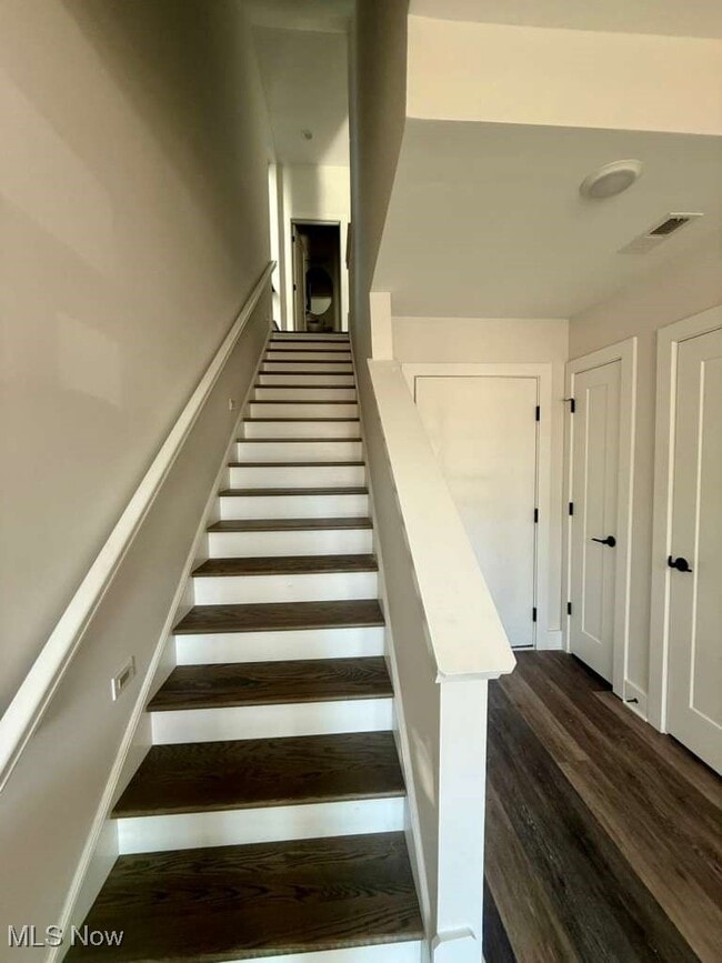 property at 1495 Superior Ave E