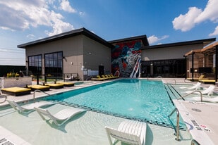 Mckenzie in Clayton, MO - Building Photo