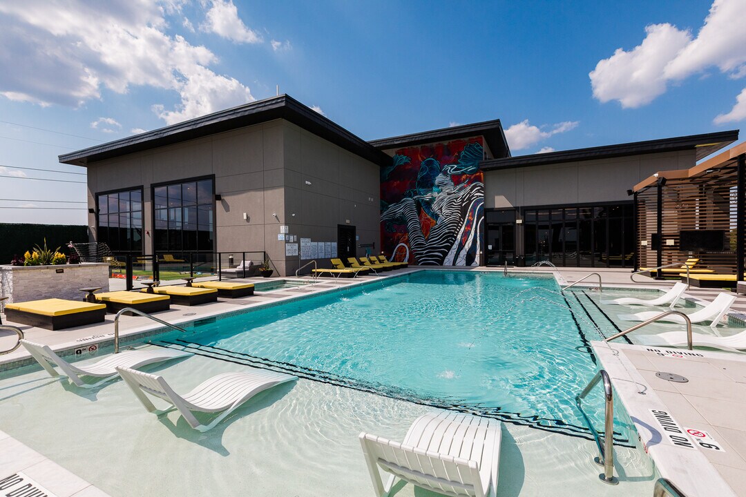 Mckenzie in Clayton, MO - Foto de edificio