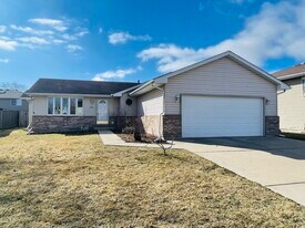 6906 Townsend Blvd in Plainfield, IL - Building Photo