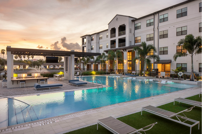 Aria Bradenton in Bradenton, FL - Building Photo - Building Photo