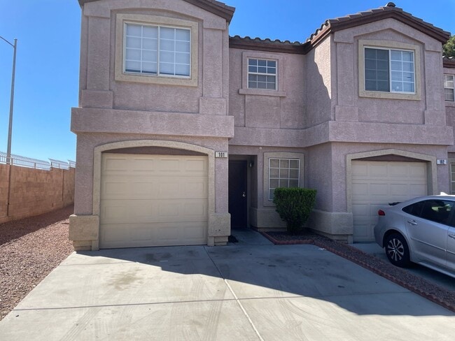 property at 1921 Summerville St