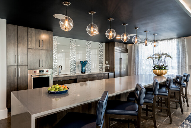 Overture Cotswold 55+ Active Adult Apartment Homes in Charlotte, NC - Foto de edificio - Building Photo