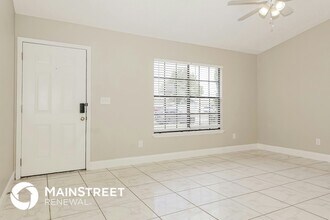 1715 Montecito Ave in Deltona, FL - Foto de edificio - Building Photo