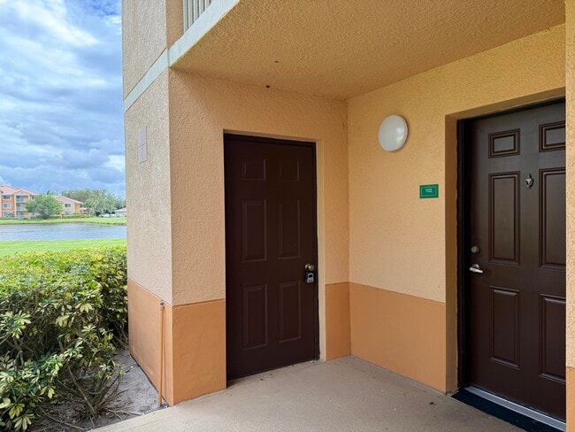 301 SW Palm Dr in Port St. Lucie, FL - Building Photo - Building Photo