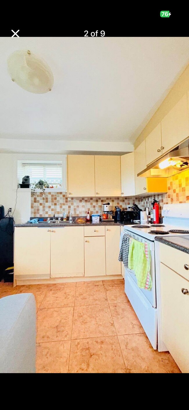 5131 Manor St in Burnaby, BC - Building Photo - Building Photo