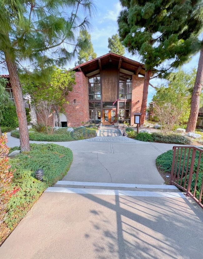 property at 302 Miraleste Dr