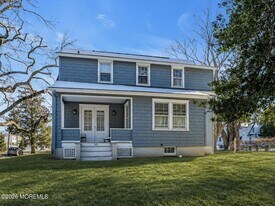 342 Wells Ave in Ocean Township, NJ - Building Photo